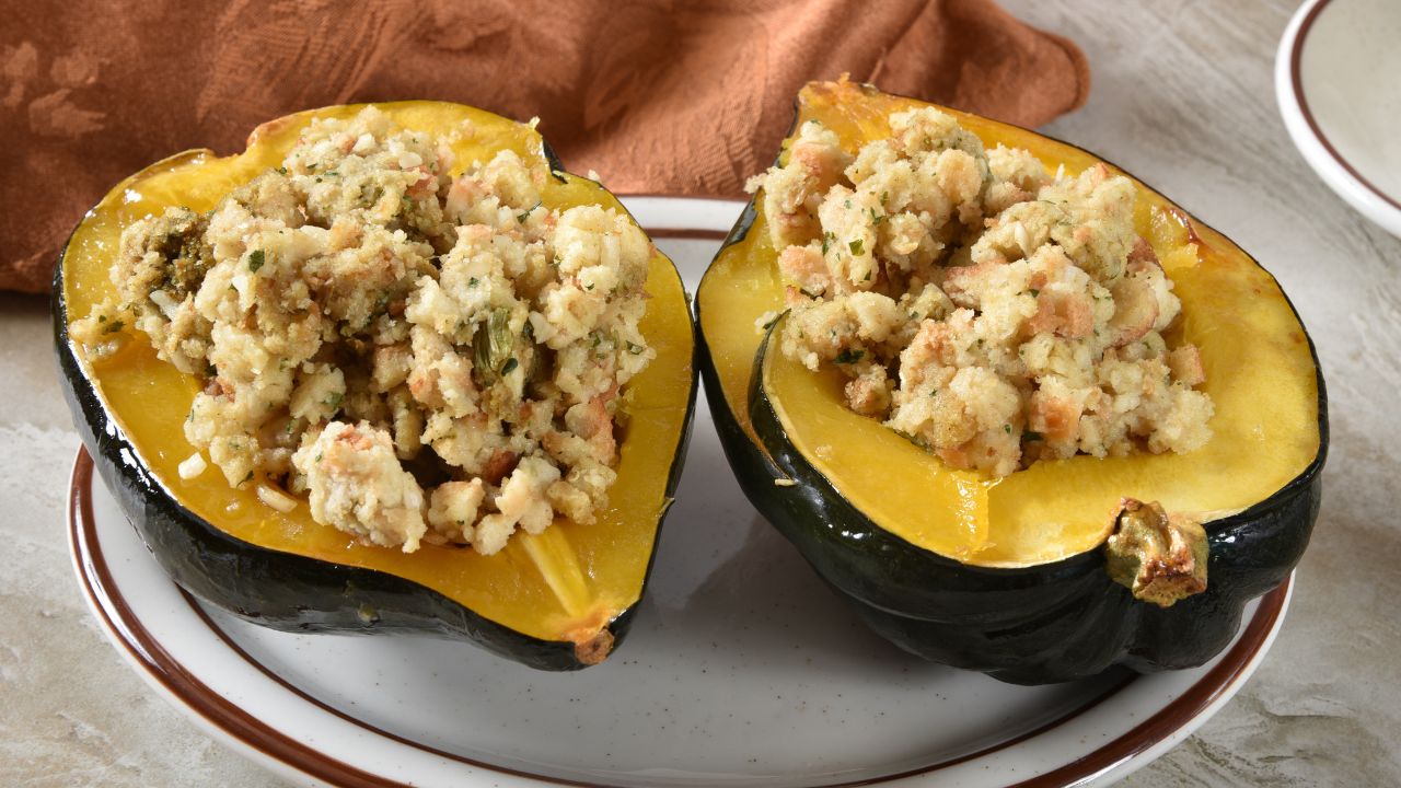 Baked Acorn Squash With Brown Sugar And Cinnamon